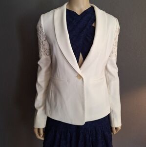 White BCBG Blazer Size XS